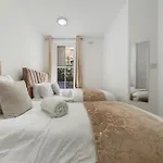 Chic 1-Bed Flat In The Heart Of Soho Wardour Street 1Wd