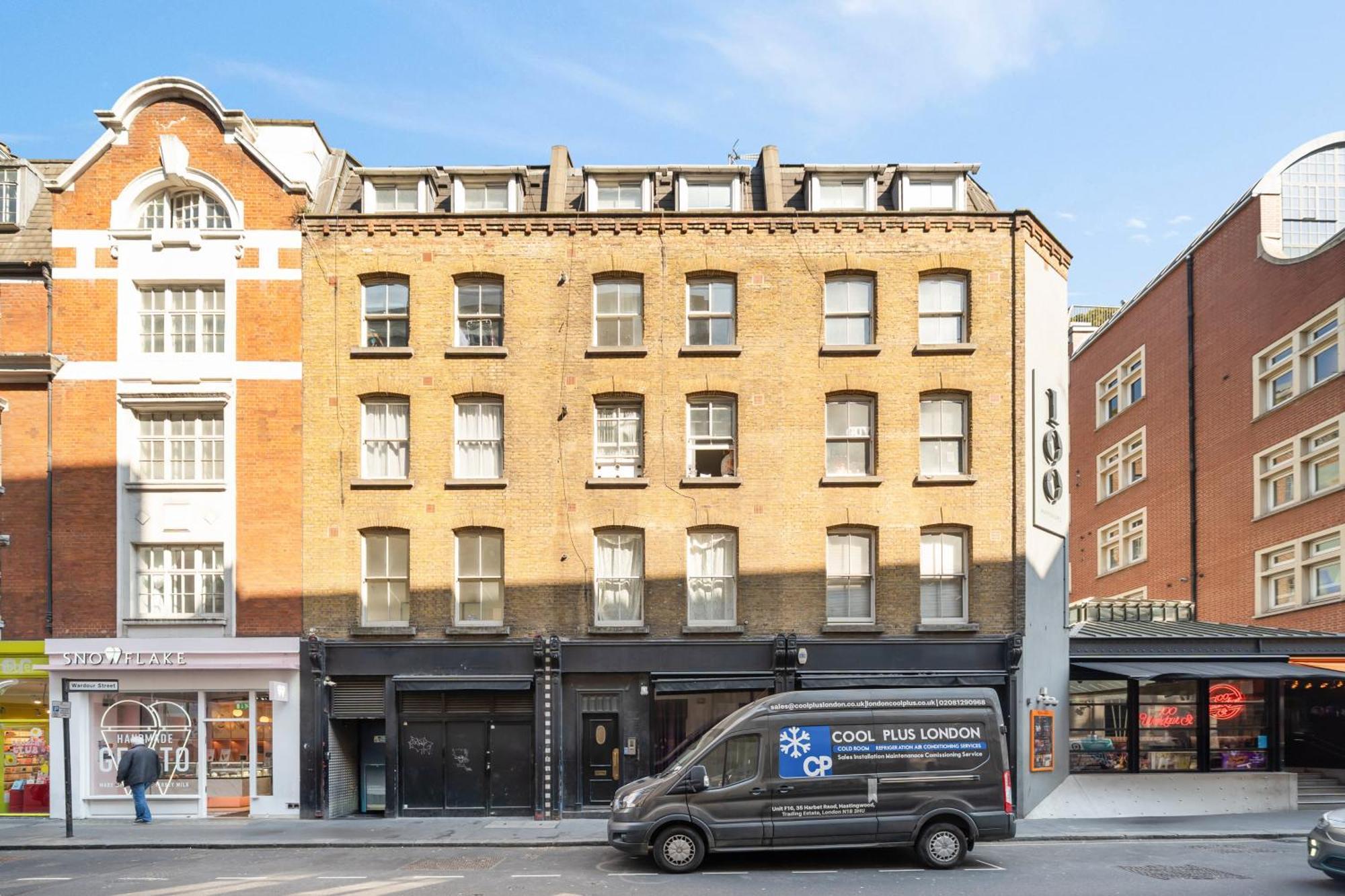 Chic 1-bed Flat In The Heart Of Soho Wardour Street 1wd London
